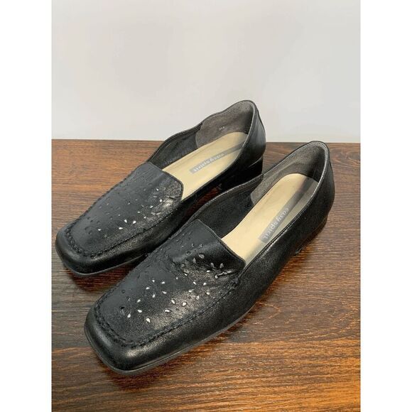 Easy spirit, black leather slip on loafer ￼Size 8.5 - Picture 1 of 7